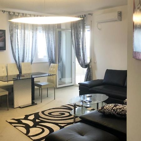 Vale House Holiday Apartment Vlore Bagian luar foto