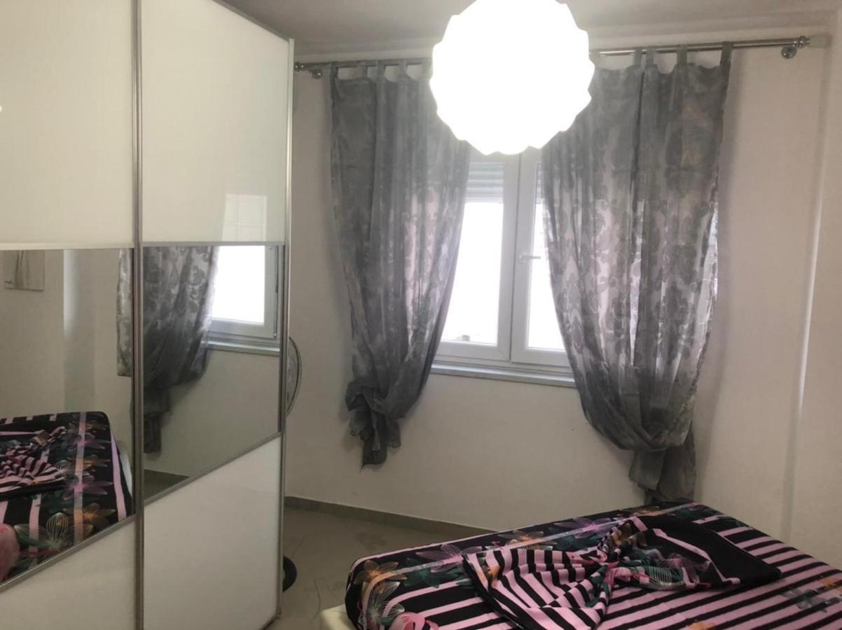 Vale House Holiday Apartment Vlore Bagian luar foto