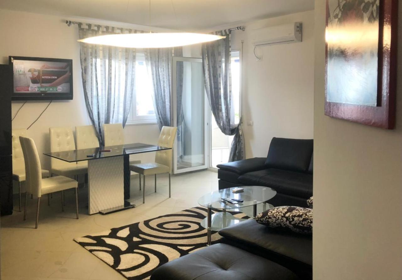 Vale House Holiday Apartment Vlore Bagian luar foto
