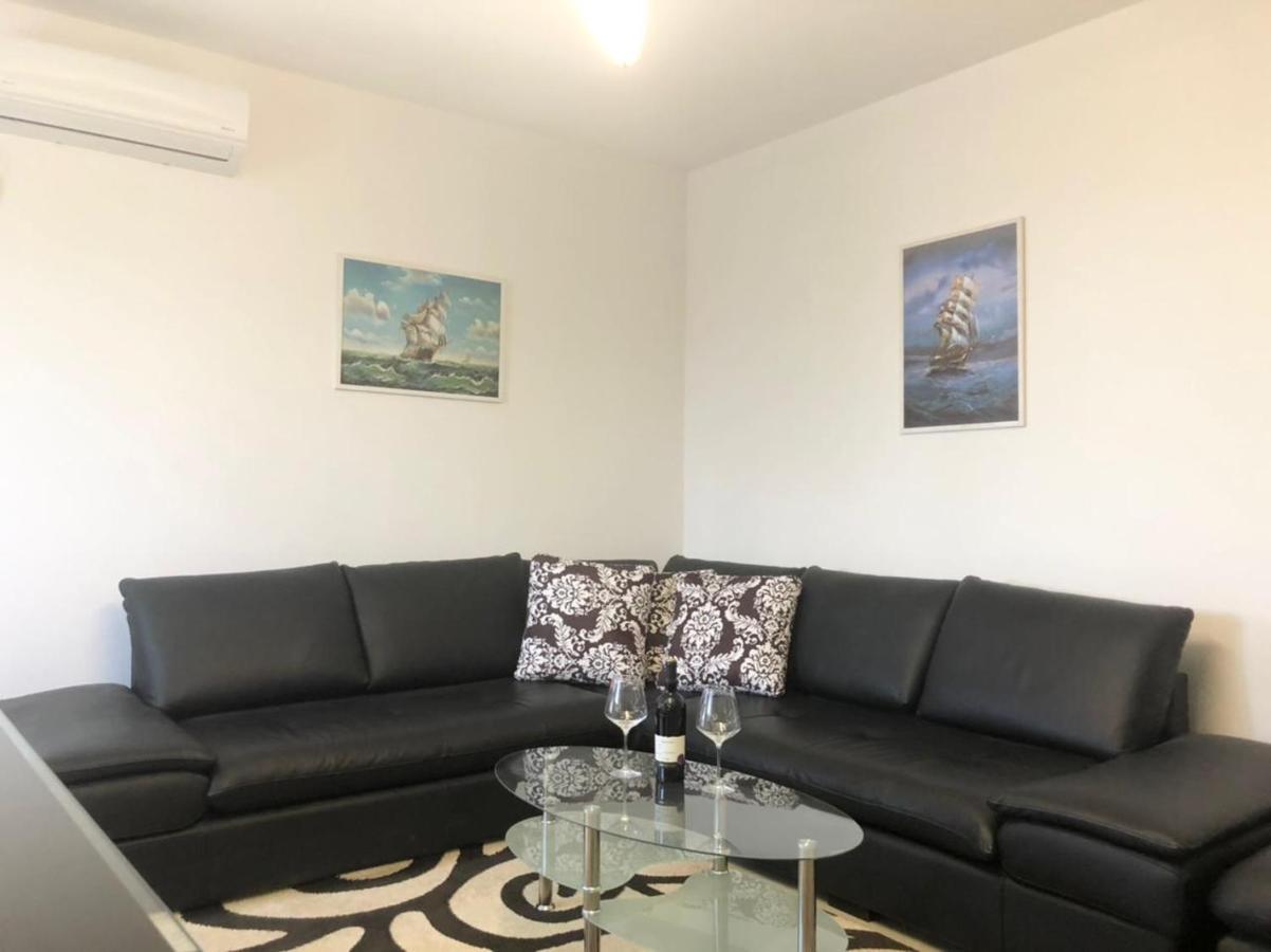 Vale House Holiday Apartment Vlore Bagian luar foto
